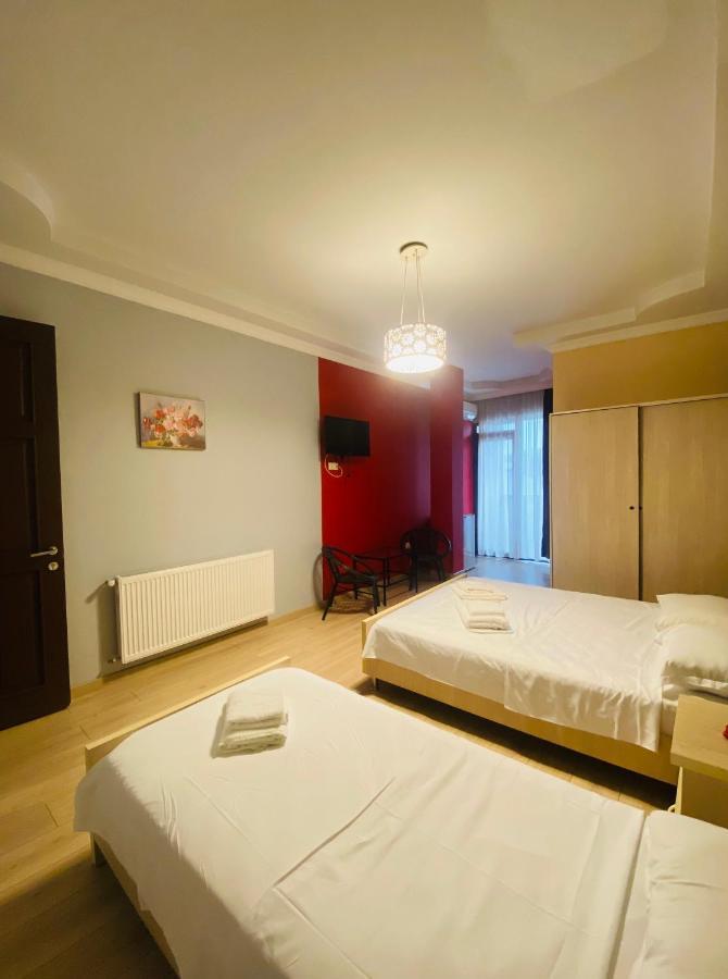Hotel Phaliashvili Batumi Exterior foto