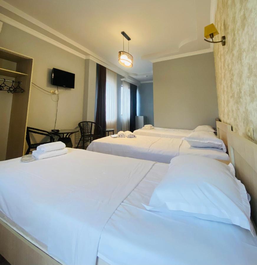 Hotel Phaliashvili Batumi Exterior foto