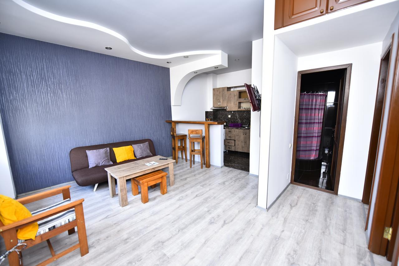 Hotel Phaliashvili Batumi Exterior foto