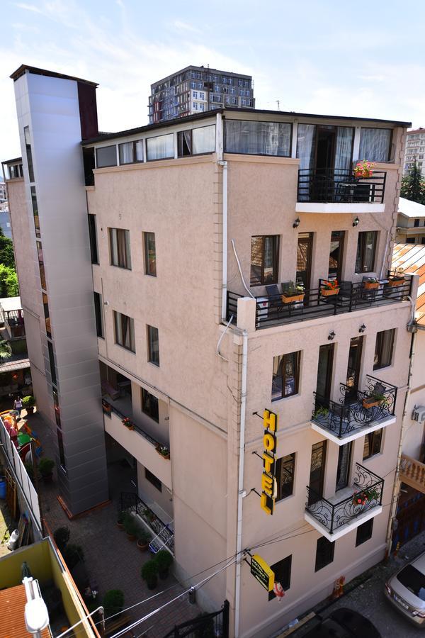 Hotel Phaliashvili Batumi Exterior foto